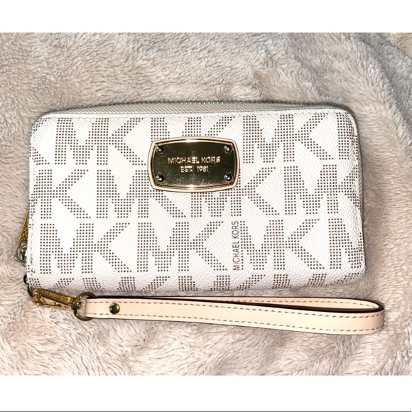 Michael Kors Handbags - MICHAEL KORS | White Logo Zip Wallet Wristlet